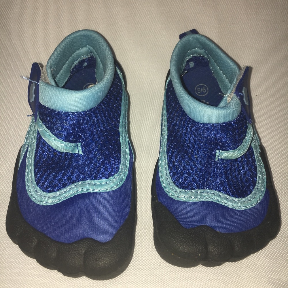 BOYS WATER SHOES